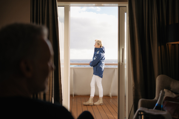 HX Hurtigruten Expeditions MS Fridtjof Nansen Expedition Suite Suite Lifestyle 2 ©Tuan Lam Atomic Pixel.jpg